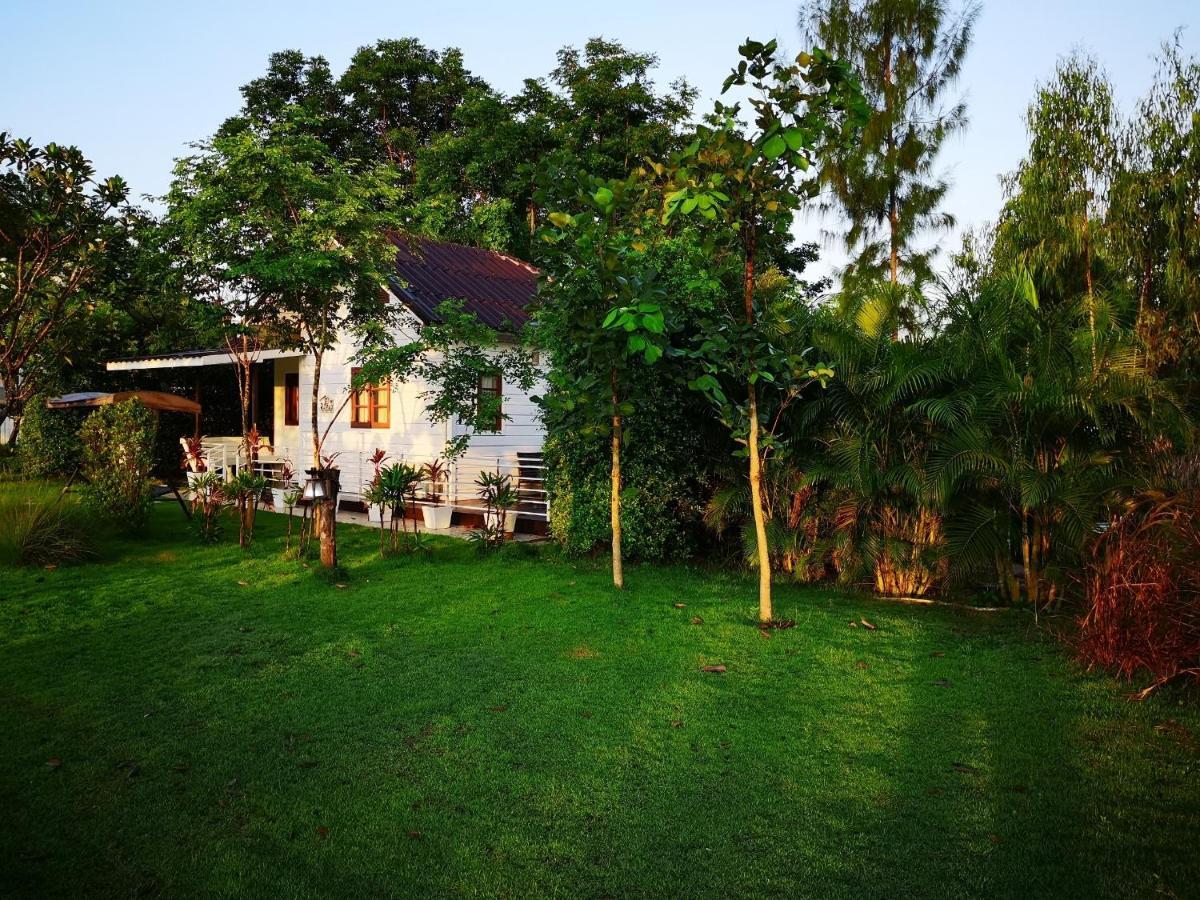 Terrua Main Ten Villa Garden Suan Phueng Luaran gambar
