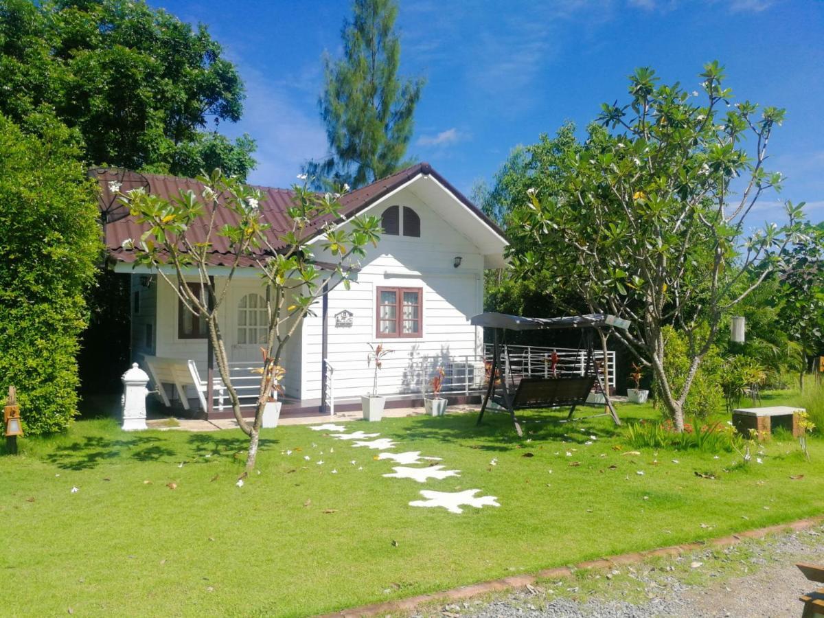 Terrua Main Ten Villa Garden Suan Phueng Luaran gambar