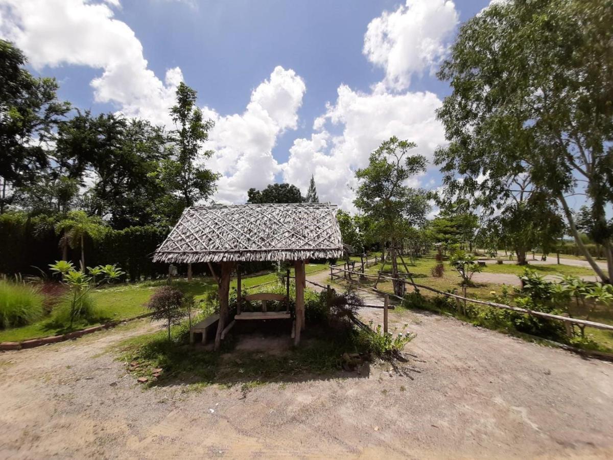 Terrua Main Ten Villa Garden Suan Phueng Luaran gambar